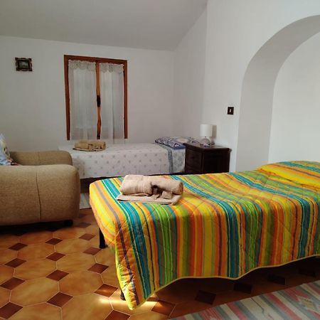 Casa Stefano Apartment Ceriana Екстериор снимка